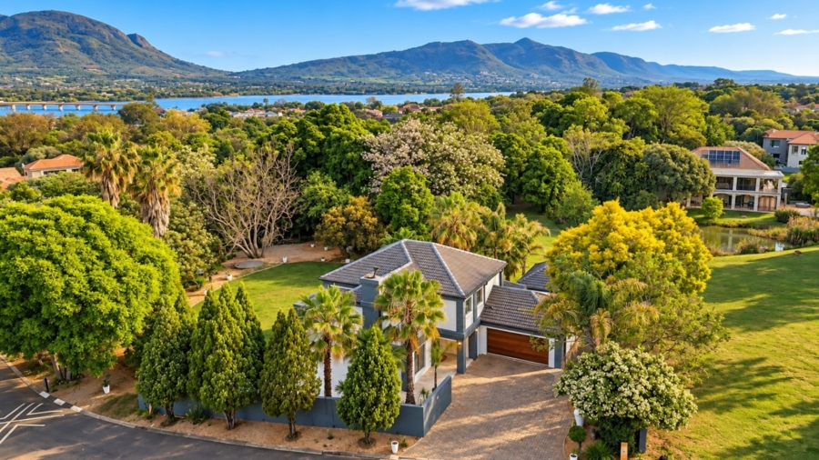 3 Bedroom Property for Sale in WestLake Country Safari Estate North West